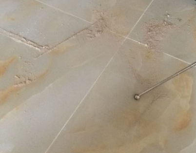 柯坪瓷砖空鼓维修公司分享粘合剂选择不当在瓷砖铺贴过程中可能导致以下问题